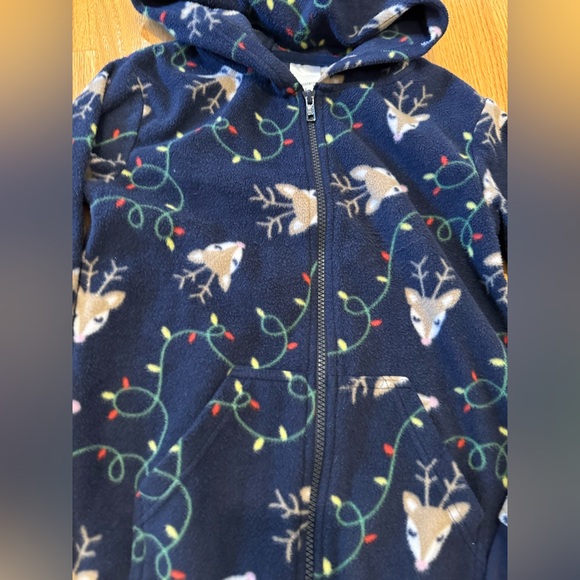 KIDS size 7/8 Nordstrom reindeer onsie pjs - Picture 2 of 3